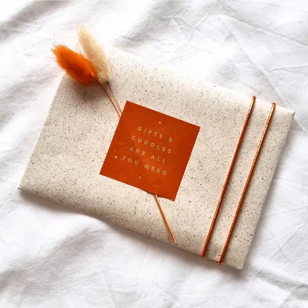 Feestelijk ingepakte cadeaubon sannatuurlijk